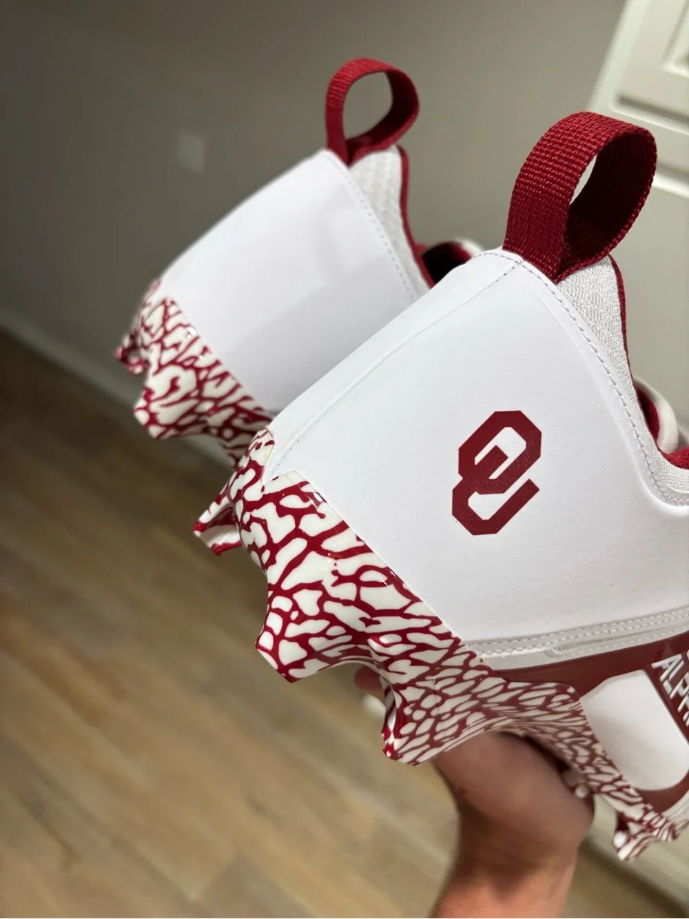 Jordan Alpha Menace Pro Oklahoma Sooners Size 13 Football Cleats NEW! FJ4985-106
